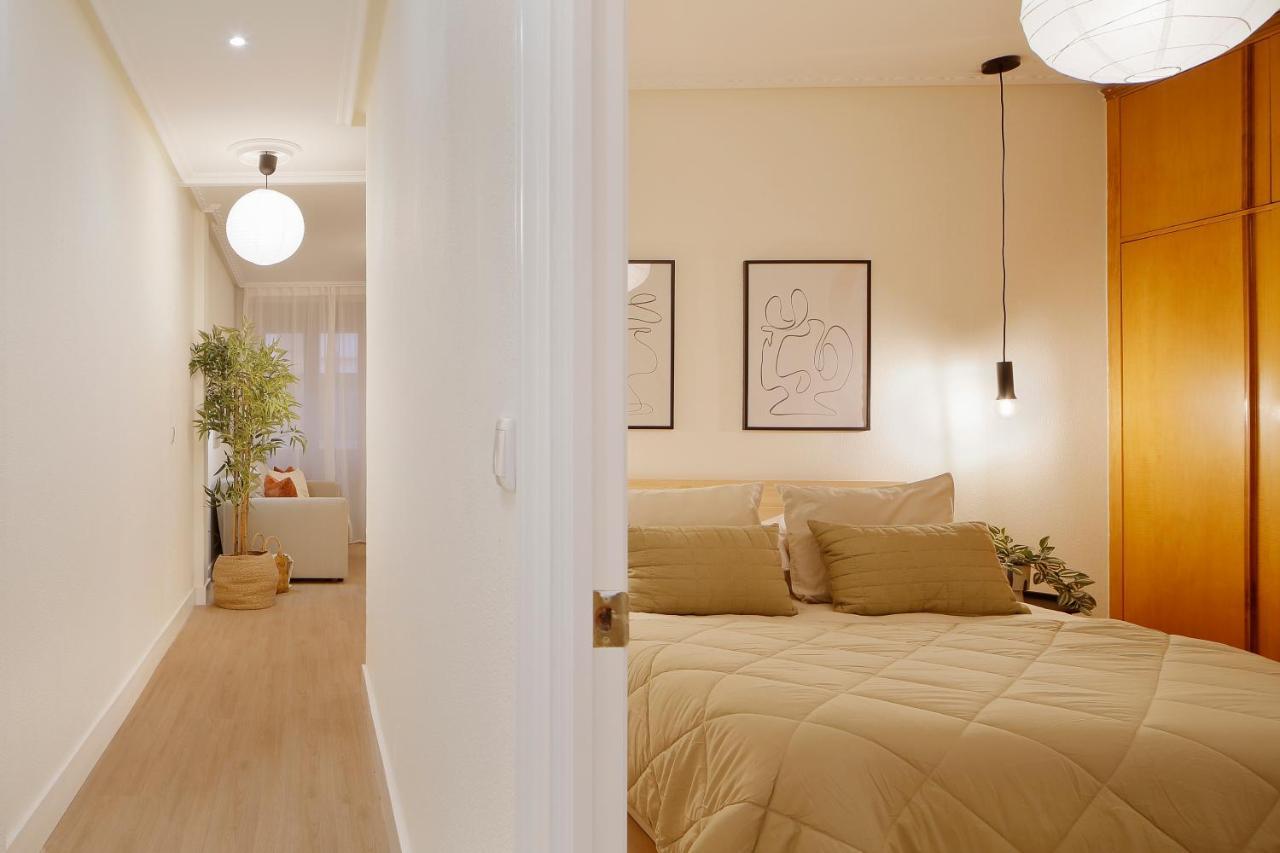 Emilio Tuya 60 Apartment Gijon Luaran gambar