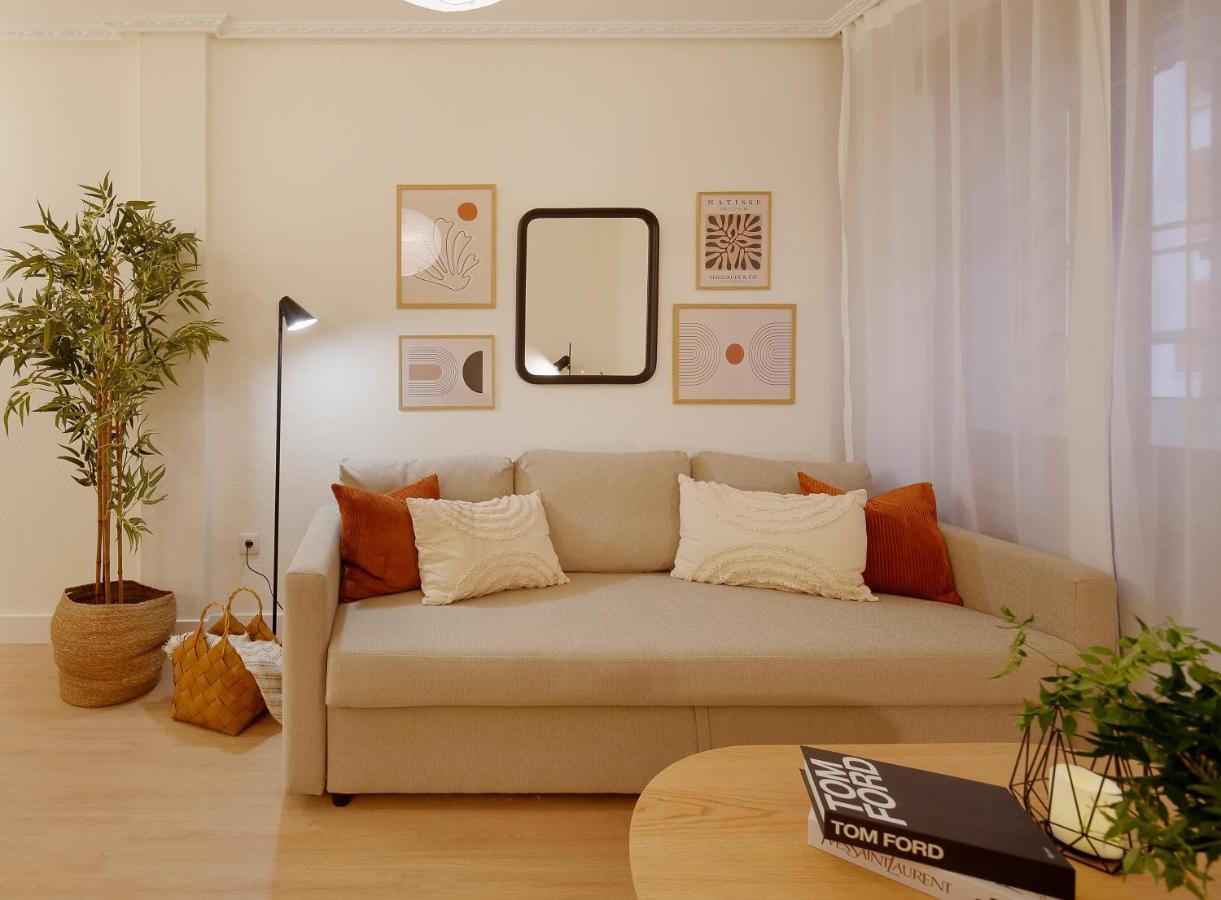 Emilio Tuya 60 Apartment Gijon Luaran gambar